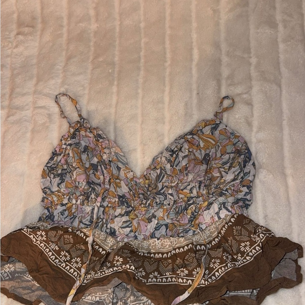 BE COOL Multicolor Floral Crop Top